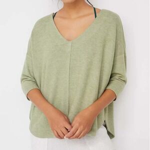 Saturday Sunday Anthropologie Georgie V-Neck Top Knit Comfy Green M Boho Soft